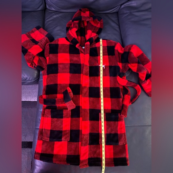 NWOT PINK Victoria’s Secret buffalo plaid bling fleece hooded robe, Size XS/S - Picture 15 of 16